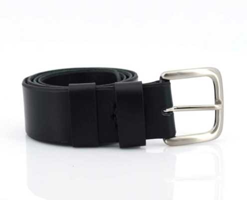 Ceinture ou ceinturon noir en cuir, boucle en laiton "André"